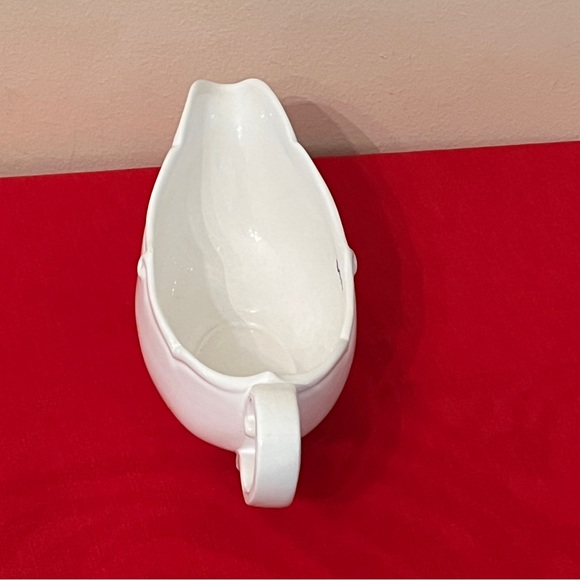 Crate & Barrel Pizzato Italian Large White Gravy Boat - Picture 4 of 6